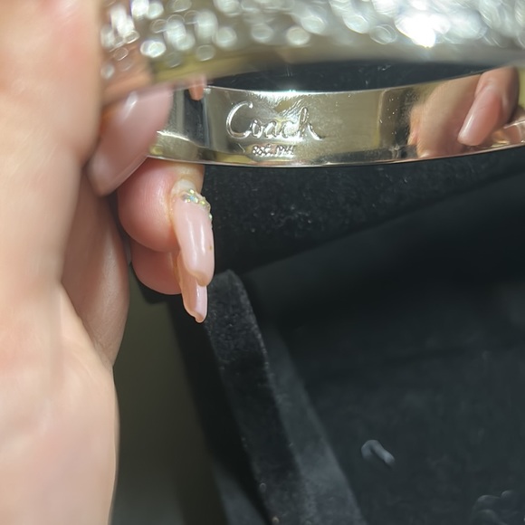 COACH Silver Bangle Bracelet 1 pc NWOT - Picture 4 of 7